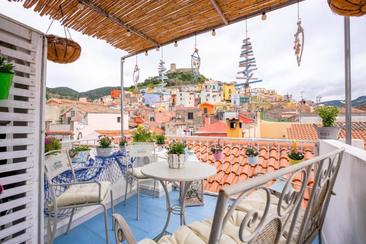 Hotel Domo 'E Sa Rosa à Bosa Extérieur photo